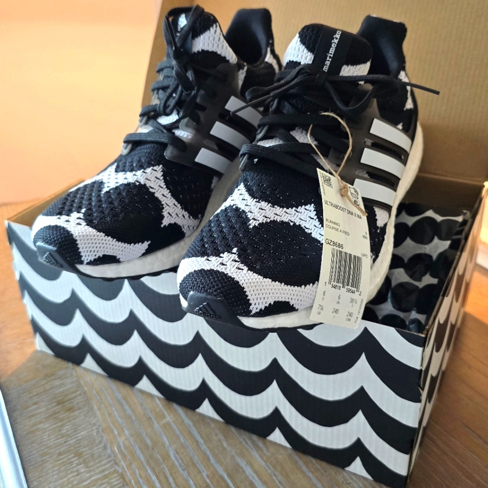 Adidas Ultraboost DNA x Marimekko.  Women's Size 7.5. Black and White Polka Dot